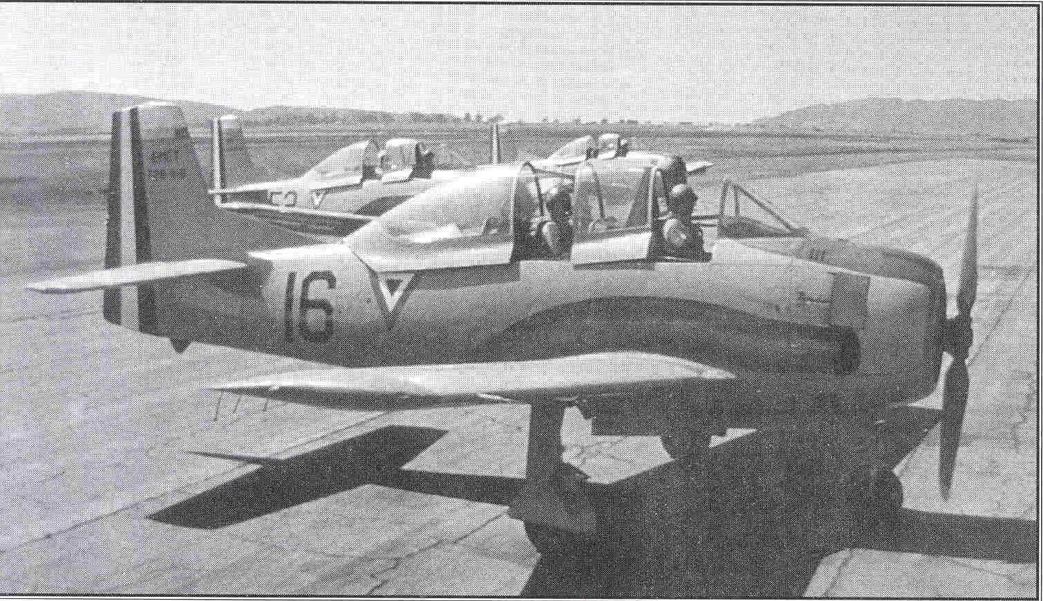 Mexican Air Force No. 916 on the ramp